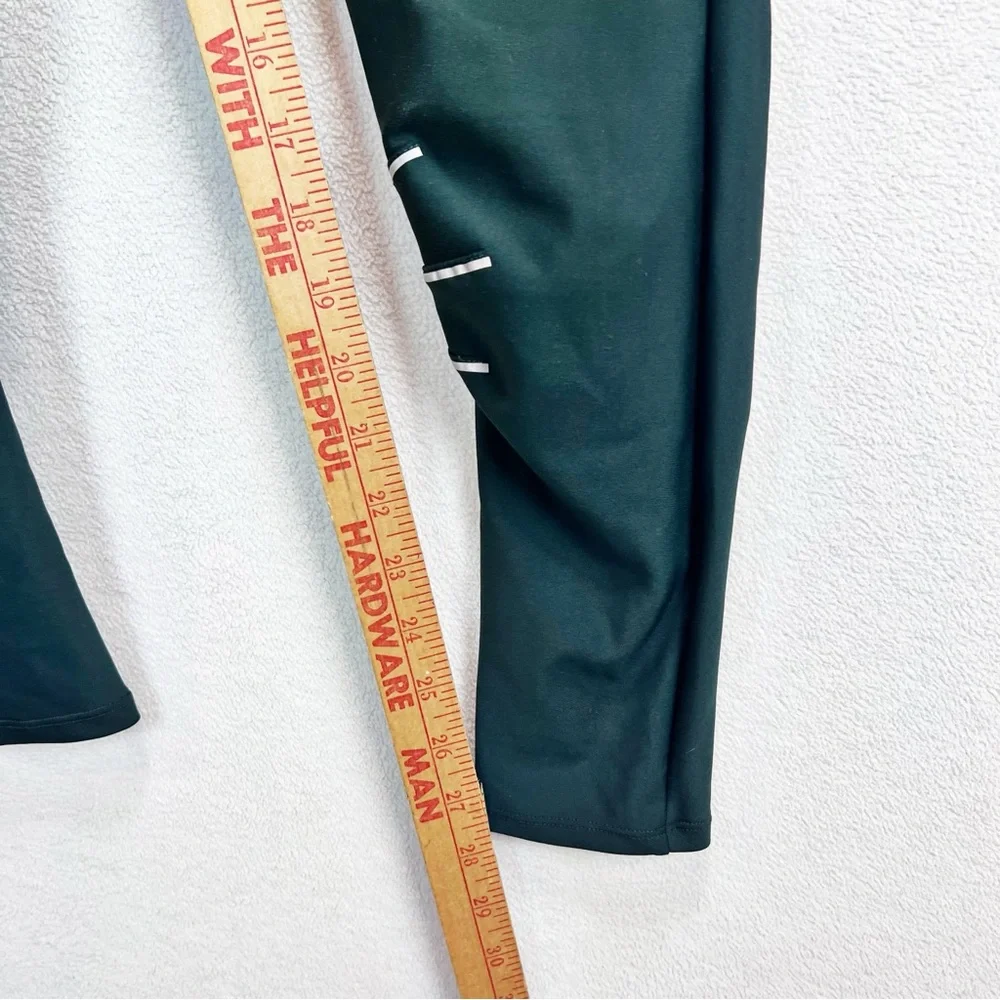 ALO Yoga Sequence Reflective Leggings in Forest Green - Picture 6 of 9